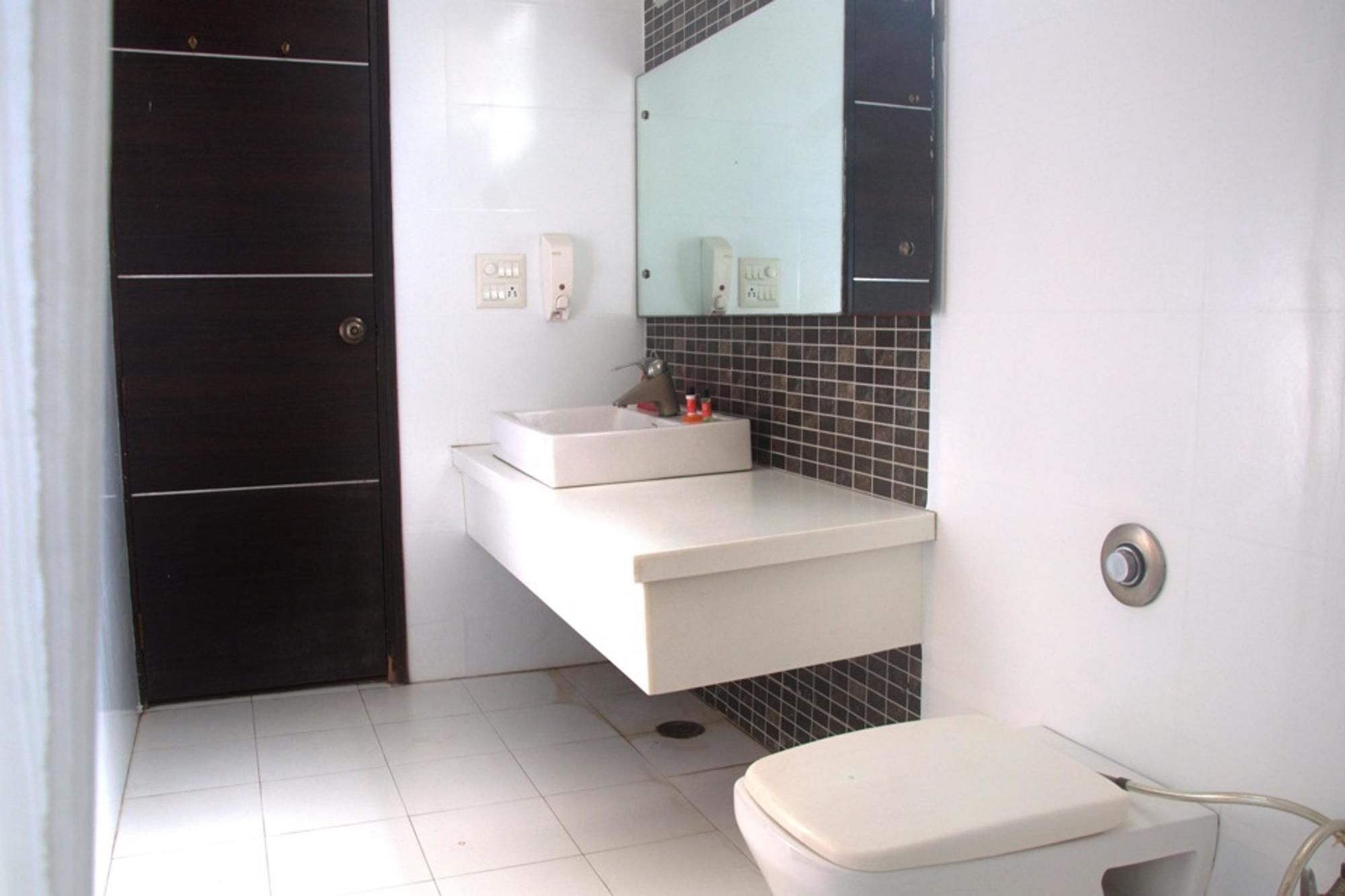Capital O 1391 Hotel Pushpa Vilas Gáziábád Kültér fotó